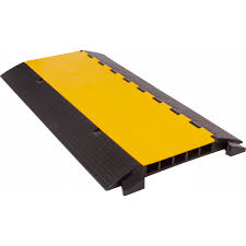 PASSAGE DE CABLE CABLE-RAMP-5W AFX 5 VOIES EN TPU UTRA-SOLIDE AVEC SEPARATION CÂBLE ET EQUIPE D&rsquo;UN CAPOT 15-1993